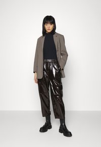 KnowledgeCotton Apparel SUSAN HIGH NECK - Top - black jet