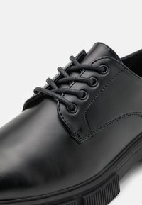 Zign LEATHER - Stringate - black