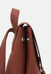 TOM TAILOR DENIM Rugzak - cognac