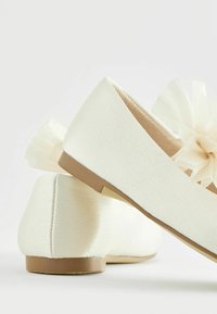 Next BOW MARY JANE WIDE FIT G - Scarpe primi passi - ivory