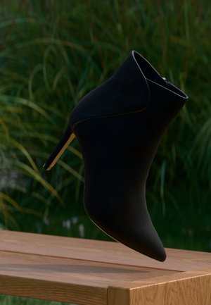 Anna Field LEATHER - Botines bajos - black