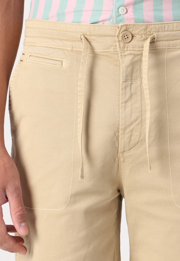 RELAXED PULL ON  - Shorts - khaki beige2