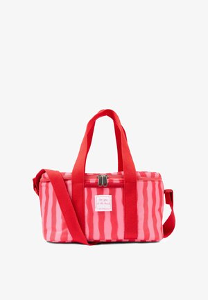 Rood en roze gestreepte rechthoekige koeltas met dubbele handvatten, verstelbare schouderriem en ritssluiting aan de bovenkant.