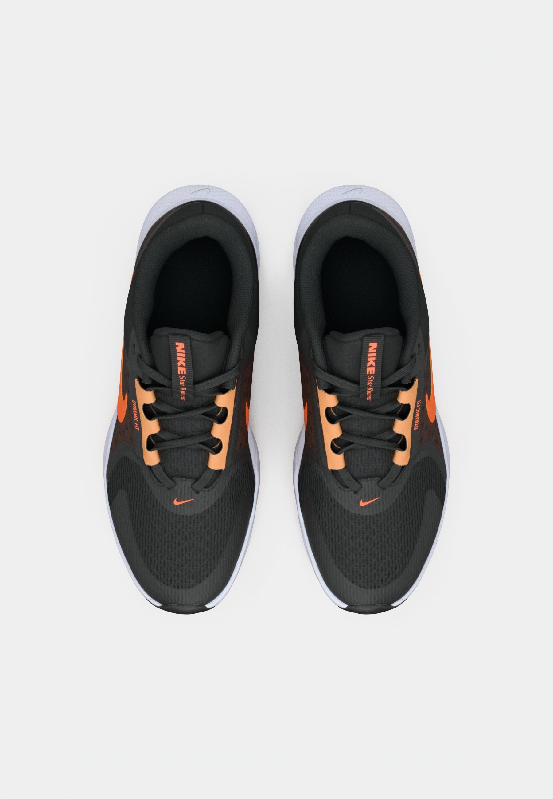 nike revolution 5 vs star runner 2