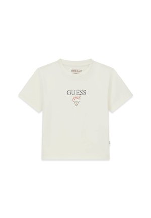 Wit katoenen T-shirt met korte mouwen, ronde halslijn en het "GUESS jeans" logo in grijs en roze, gecentreerd aan de voorkant. Gladde textuur.