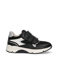 Zwarte sneaker met een gestructureerd lederen bovenwerk, drie klittenbandsluitingen en een witte accent aan de zijkant. Dikke rubberen zool met grip.