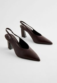 Next FOREVER COMFORT POINT TOE - REGULAR FIT - Klasické lodičky - chocolate brown