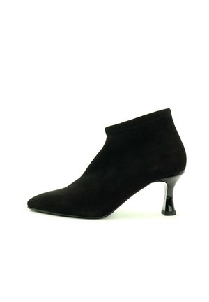 Tacones - black