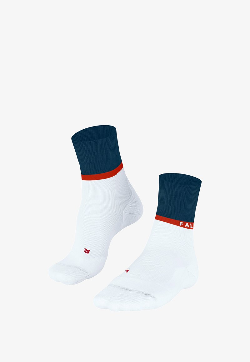 Calze sportive bianche con risvolti a righe blu navy e rossi, dotate di un logo "FAL" in rosso. Suola imbottita e design testurizzato per il comfort.