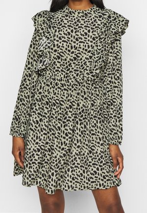 Vestido informal - green