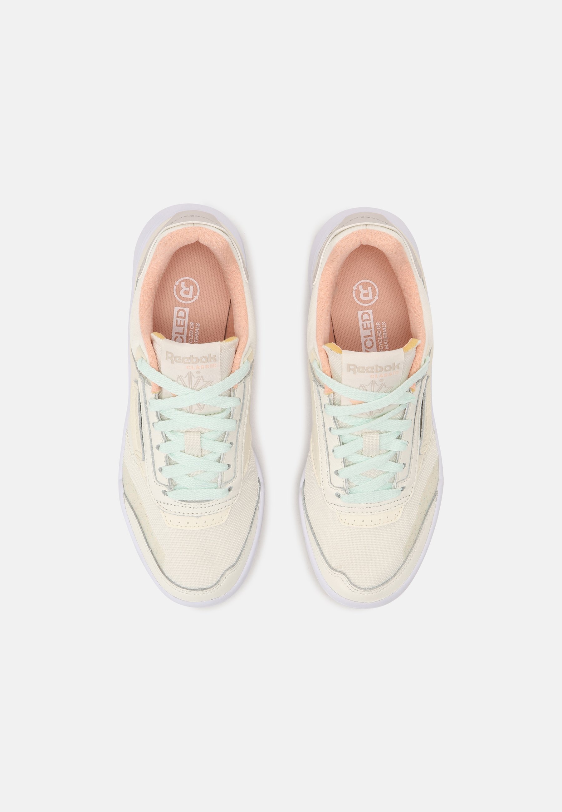 Reebok Classic CLUB C LEGACY - Sneakers laag - classic  white/chalk/sansto/wit - Zalando.nl
