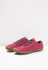 Merrell Chaussures de running sur route - dark red