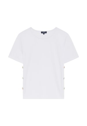 Witte katoenen t-shirt met korte mouwen, voorzien van een ronde halslijn en decoratieve knopen in goudkleur aan de zijkant voor extra detail.