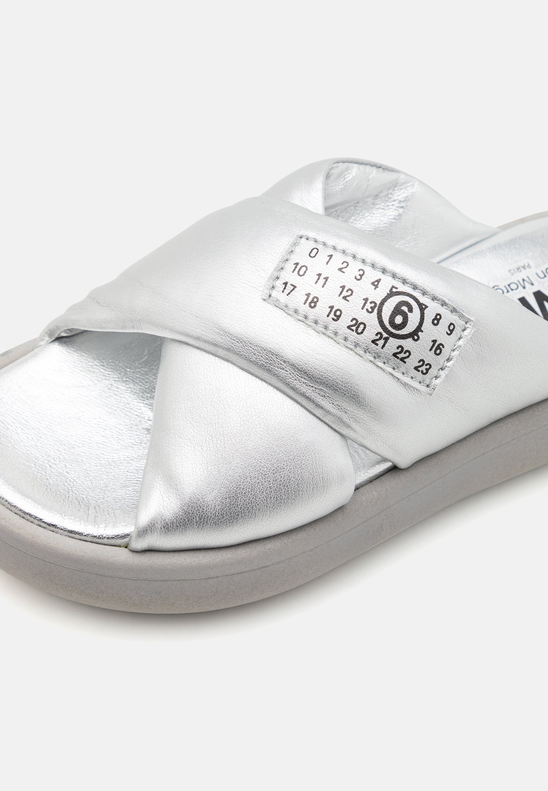 MM6 Maison Margiela Papuci de casă - silver/argintiu - Zalando.ro