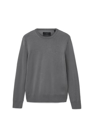 Harmaa pitkähihainen pyöreäkaulusneule, jossa on ribaatut hihansuut ja helma, ja vasemmassa rinnassa on pieni brodeerattu logo.