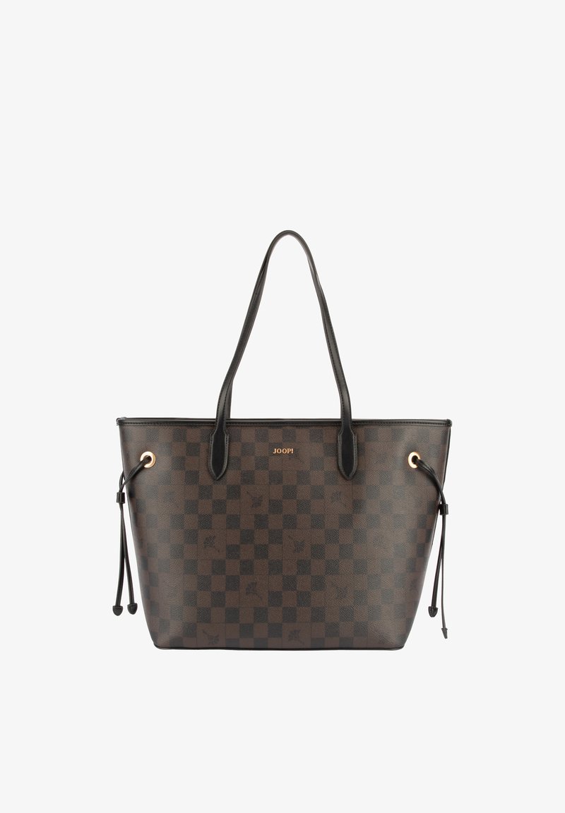 Brun schackrutig tygkasse med svarta handtag, guldfärgade metalldetaljer och dragskoöppning; tillverkad av texturerat syntetmaterial.