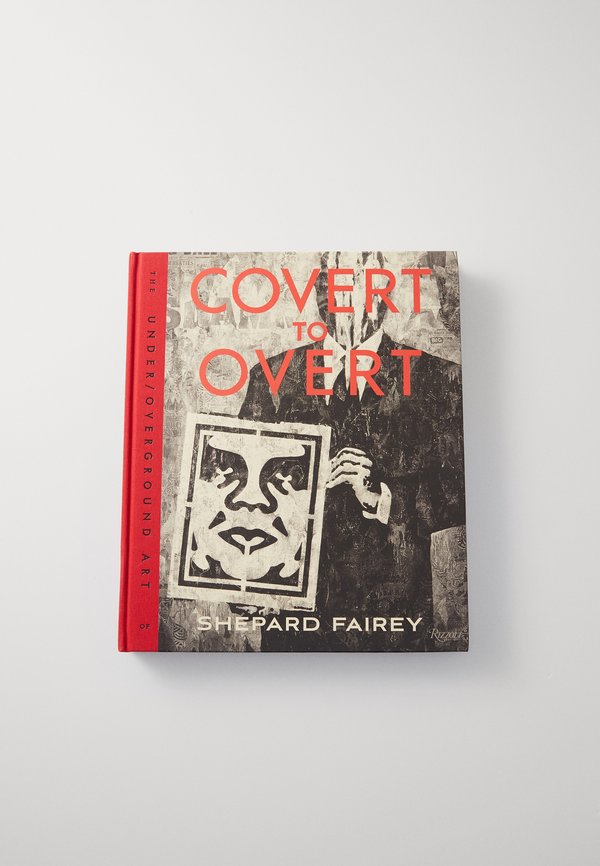 COVERT TO OVERT BOOK UNISEX - Sonstige Accessoires