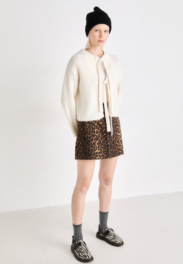 BRUSHED BEANIE - Beanie4