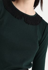 mint&berry Stickad tröja - dark green