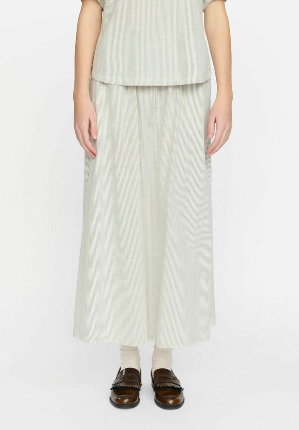 SREBBI  - A-Linien-Rock - arctic wolf