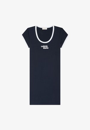 Φόρεμα σε ναυτικό μπλε με κοντά μανίκια και λευκή λεπτομέρεια στο γιακά και τα μανίκια, με λευκό λογότυπο κειμένου "calvin klein" στο κέντρο του στήθους.