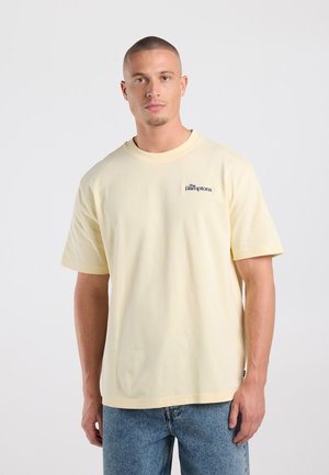 America Today, T-SHIRT - Print T-shirt - yellow