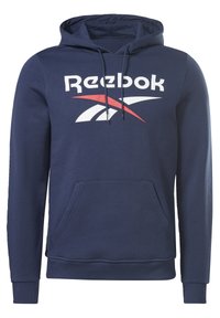 Mørkeblå Reebok hættejakke med en frontkangorupunge, justerbar snoretrækshætte og et hvidt og rødt logo på tværs af brystet.