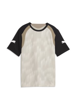 Koszulka sportowa z krótkim rękawem z beżowym przodem, czarnymi rękawami, brązowymi akcentami na ramionach i białymi logo Puma na obu rękawach.
