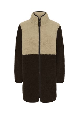 Giacca in pile lunga con zip, caratterizzata da un pannello superiore beige e un pannello inferiore marrone scuro, con una superficie morbida e testurizzata e colletto rialzato.