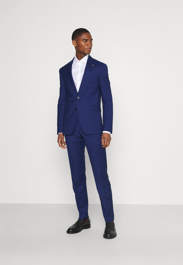 FLEX STRIPE SLIM FIT SUIT SET - Puku - blue