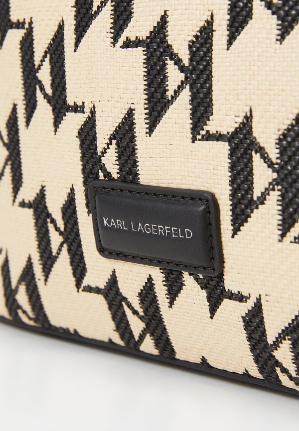 ESSENTIAL hTOTE - Handbag4