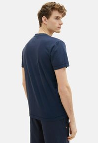 TOM TAILOR MIT STARKER WASCHUNG - T-Shirt basic - sky captain blue