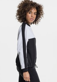 Urban Classics Maglione - black/white