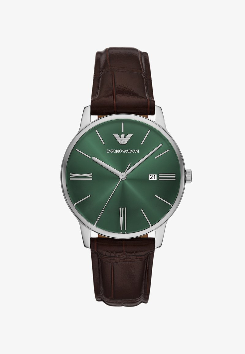 Uhr mit grünem Zifferblatt, silbernen Zeigern und Stundenmarkierungen, Datumsanzeige, Gehäuse aus rostfreiem Stahl und braunem, krokodilprägtem Lederarmband.