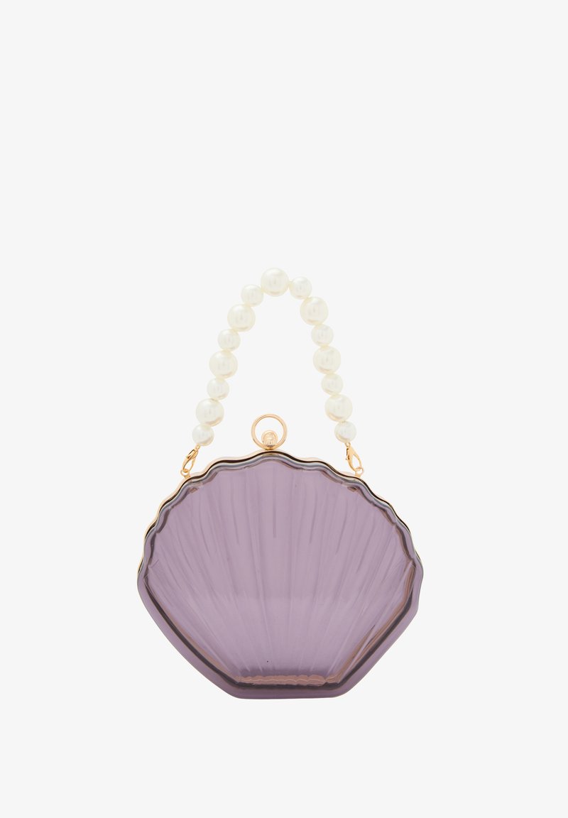 Áttetsző lila kagyló alakú pénztárca arany színű kerettel és gyöngyalakkal díszített fogantyúval. Barázdált textúrával és csattos zárással rendelkezik.