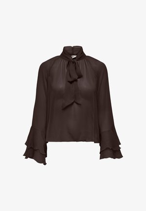 Blusa de manga larga color marrón oscuro con lazo en el cuello alto y puños con volantes en capas, hecha de tela transparente y ligera.