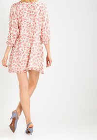 American Vintage Denní šaty - pink