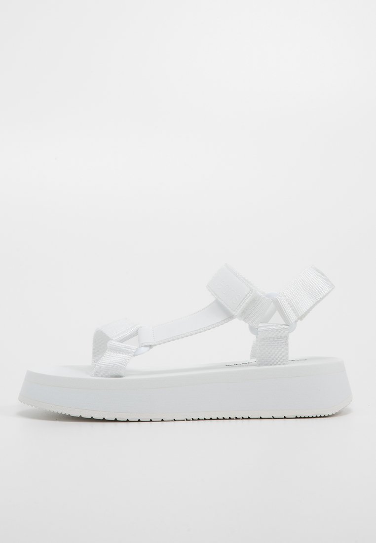 Calvin Klein Jeans Sandalen met plateauzool wit