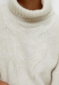 Stradivarius Pullover - off-white