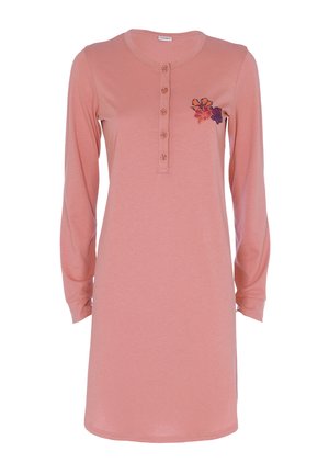 Camicia da notte a maniche lunghe rosa polvere con scollo rotondo, patta con cinque bottoni e piccolo motivo floreale sul petto sinistro.