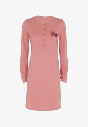 Camicia da notte a maniche lunghe rosa polvere con scollo rotondo, patta con cinque bottoni e piccolo motivo floreale sul petto sinistro.