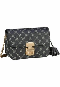 Borsa sintetica nera con chiusura dorata, caratterizzata da un motivo geometrico e una tracolla a catena. Dettagliata con accenti a nappina.