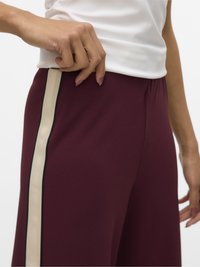 Vero Moda BERLIN WIDE PANEL NOOS - Stoffhose - winetasting