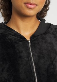 Cotton On ZIP UP HOODIE - Camisola com fecho - black