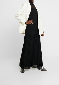 Dorothy Perkins Pullover - black