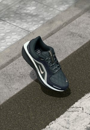 AIR WINFLO 11 - Løpesko for vei - dark obsidian/silt red/anthracite/pure platinum-coloured/burgundy ash