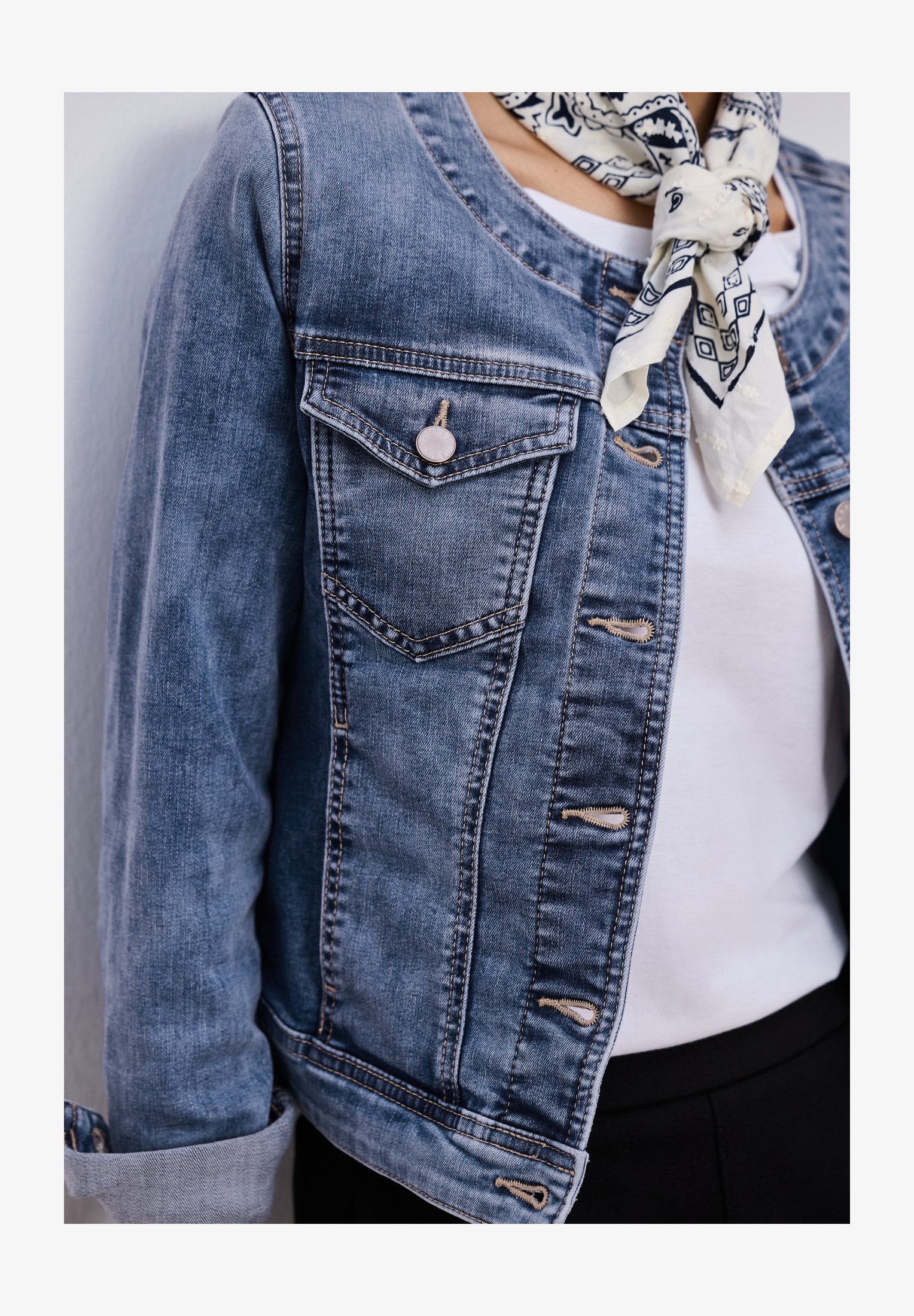 Street One Giacca In Denim, Laser Indaco, Taglia 36 Donna – Giacchetto Casual Di Qualità