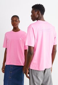 adidas Originals - CHROMESTAR TEE UNISEX - Marškinėliai su spaudiniu - bliss pink Miniatiūros vaizdas 1