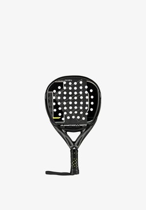 Racchetta da padel Adidas Adipower nera con superficie battente perforata e cinturino da polso attaccato al manico.