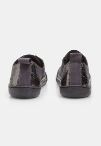 Bata Sneakers - black